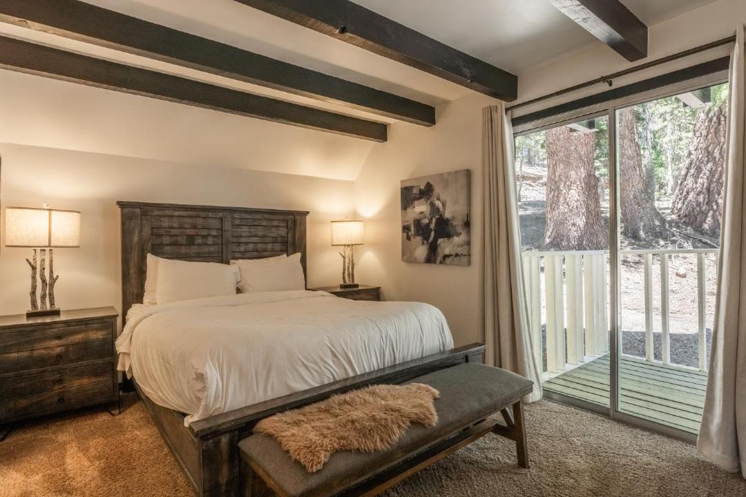 Photo of Bedroom in Mammoth Lakes