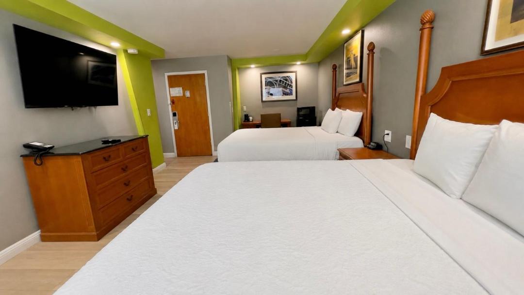 Photo of Bedroom in Outer Sunset