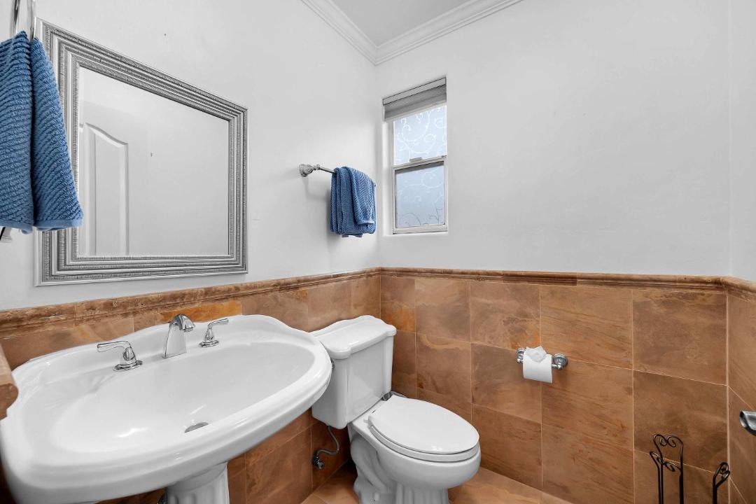 Photo of Bathroom in Mission Hills