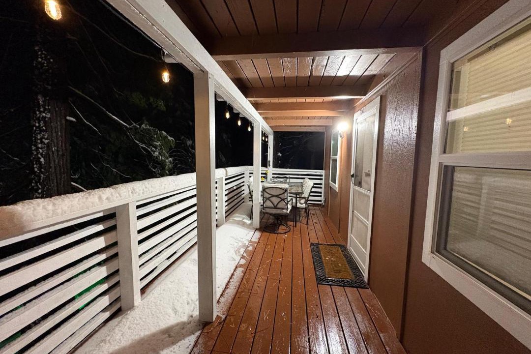 Photo of Patio Balcony in Yosemite West