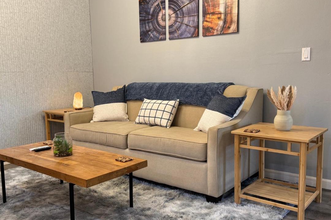 Photo of Livingroom in Oakridge