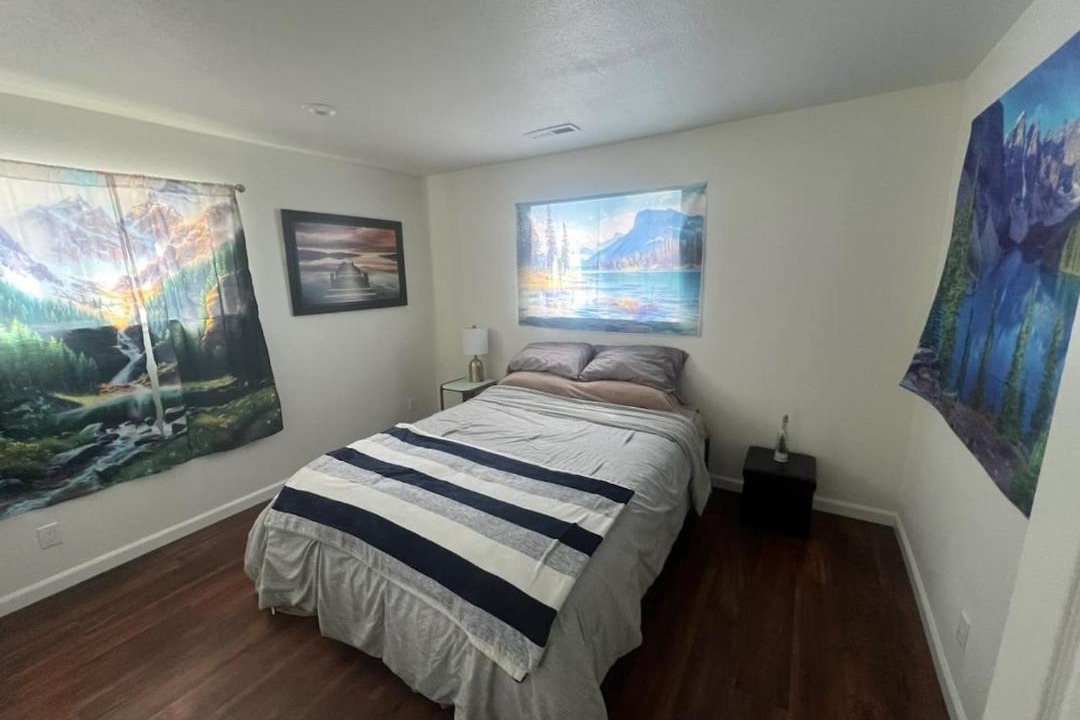 Photo of Bedroom in Tahoe Island