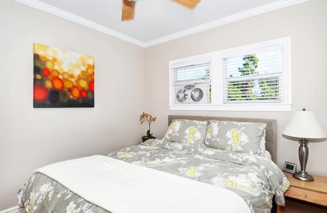 Photo of Bedroom in Balboa Peninsula