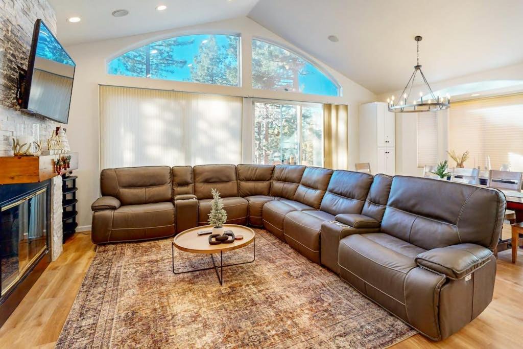 Photo of Livingroom in Pioneer Trail