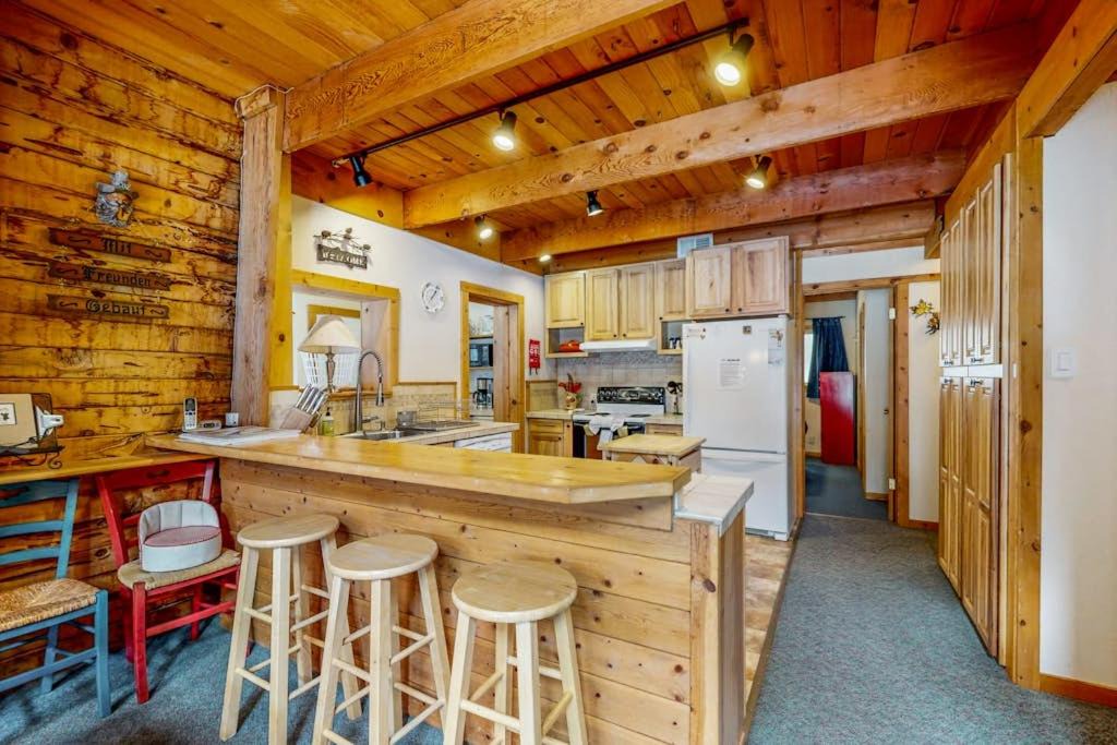 Photo of Kitchen in Serene Lakes