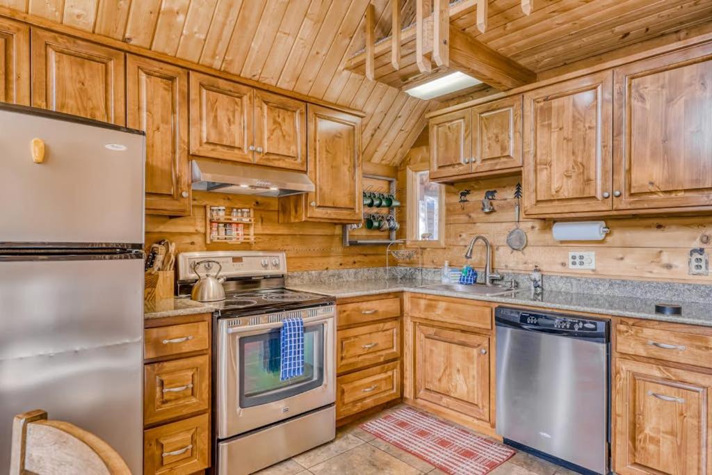 Photo of Kitchen in Serene Lakes