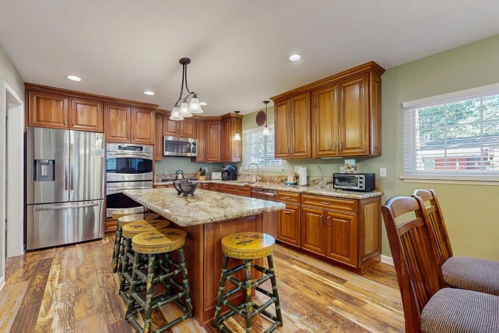 Photo of Kitchen in Al Tahoe