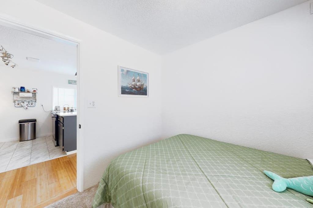 Photo of Bedroom in Winchester Bay