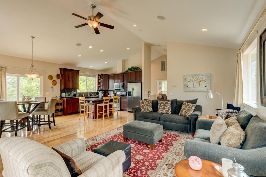 Photo of Others in Mountain View Estates