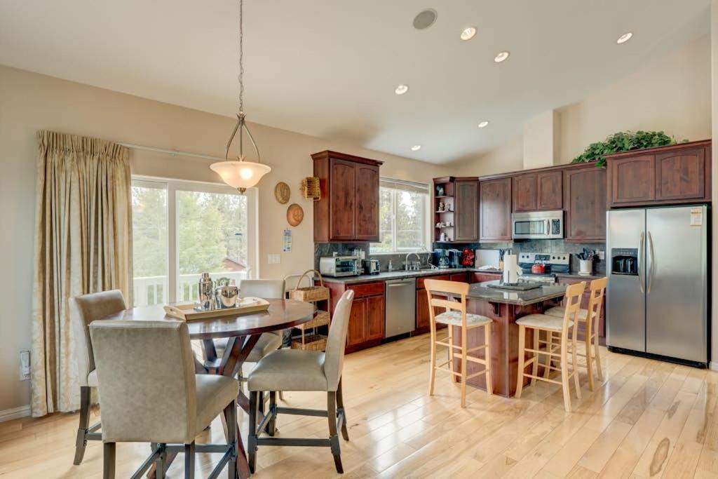Photo of Kitchen in Mountain View Estates