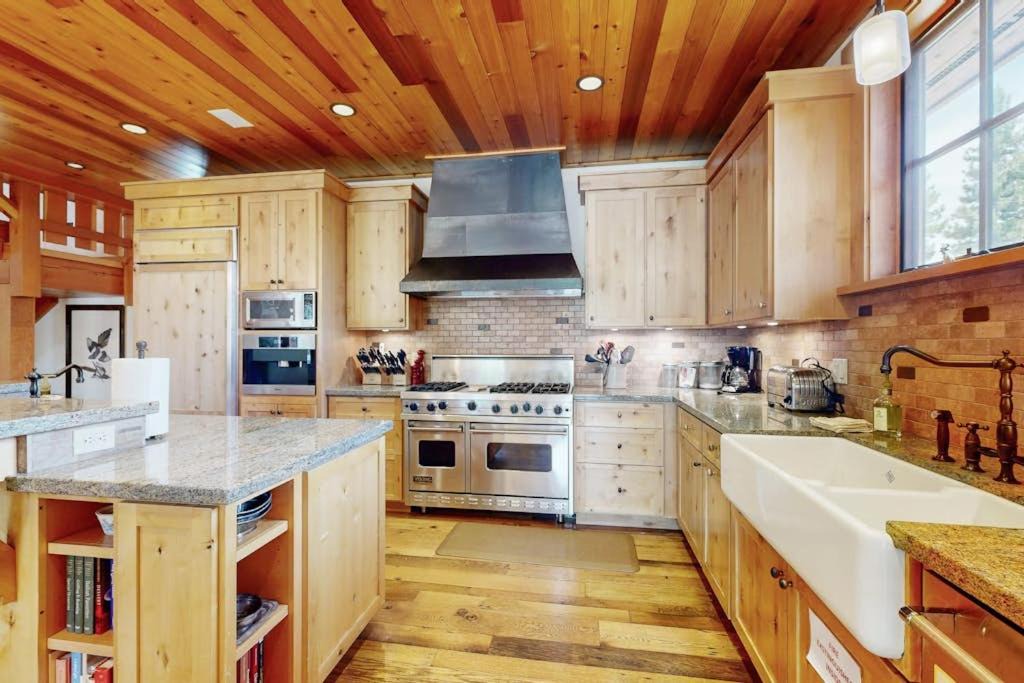 Photo of Kitchen in Mountain View Estates