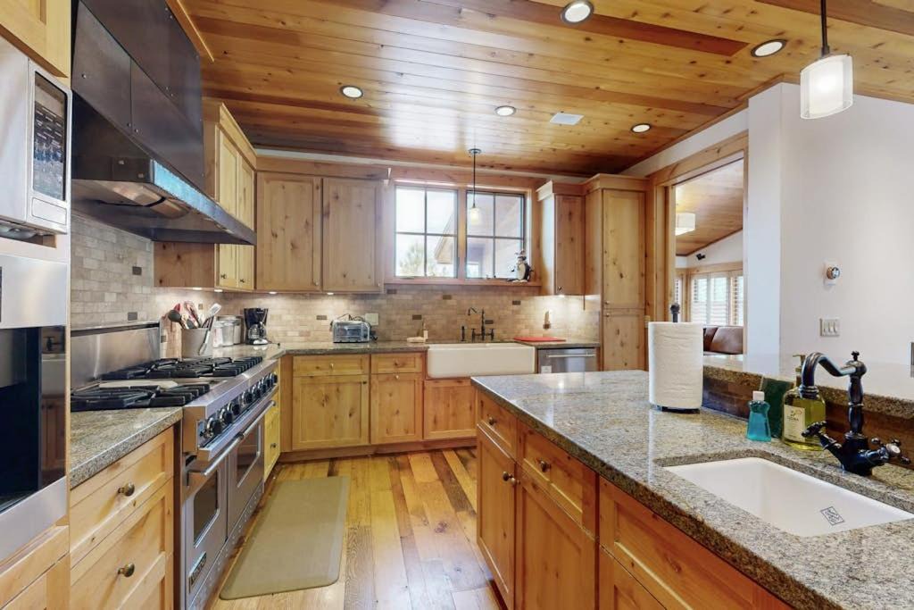 Photo of Kitchen in Mountain View Estates