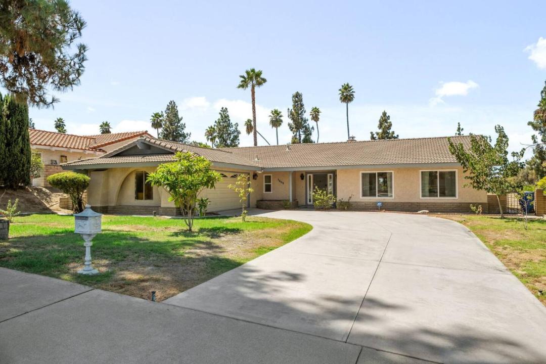 Photo of Others in Estates at Canyon Crest
