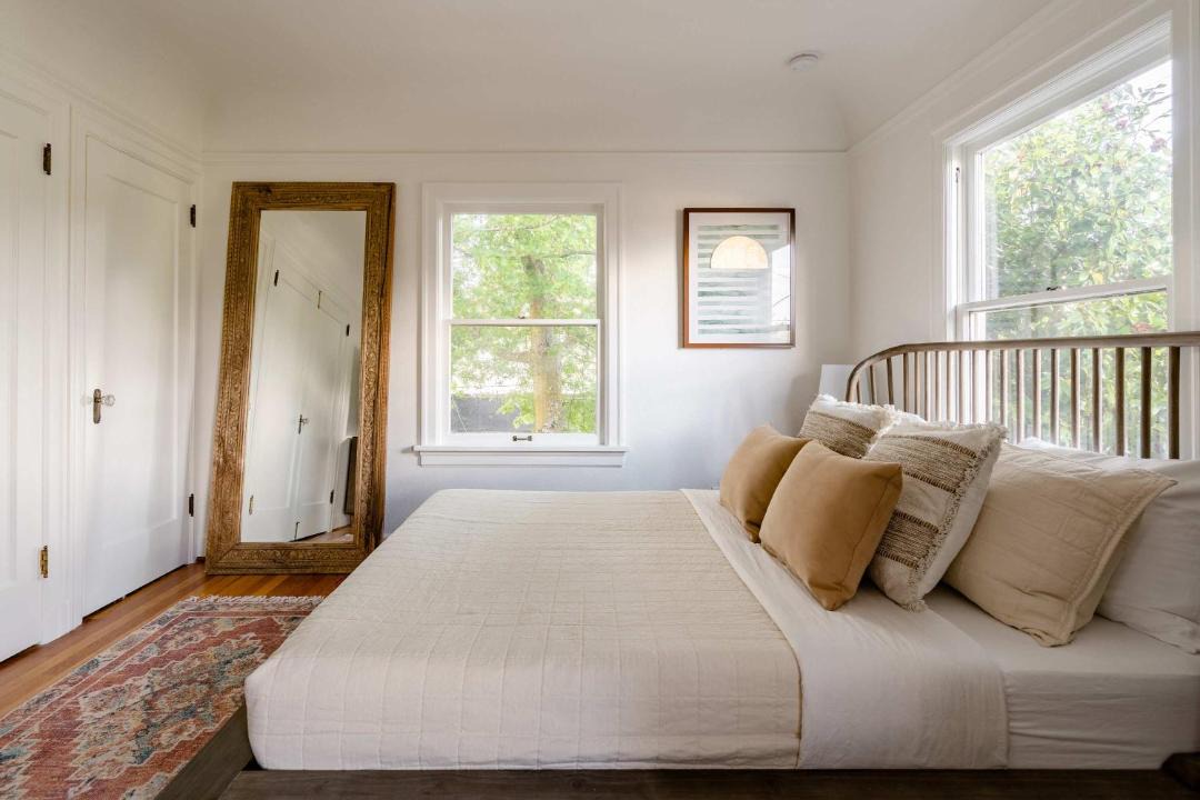 Photo of Bedroom in Hosford-Abernethy