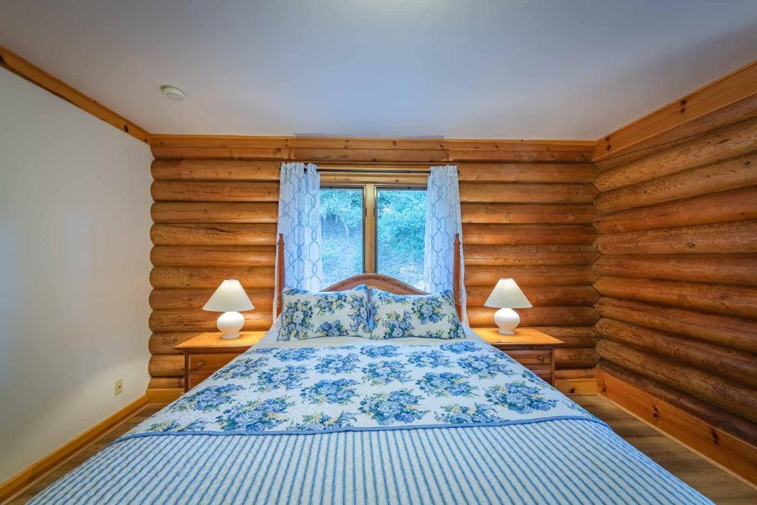 Photo of Bedroom in Nipomo