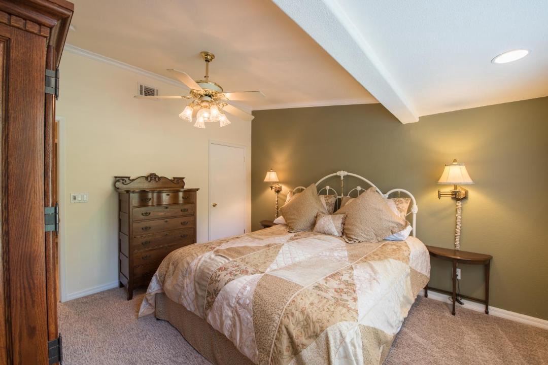 Photo of Bedroom in Nipomo