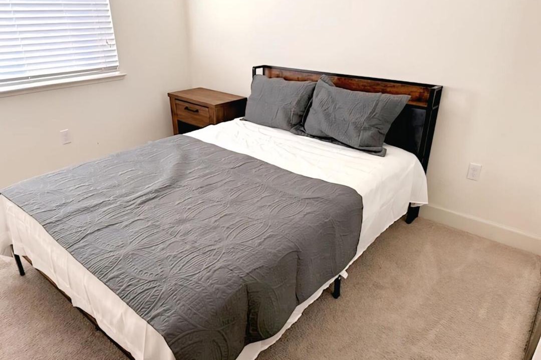 Photo of Bedroom in Newark