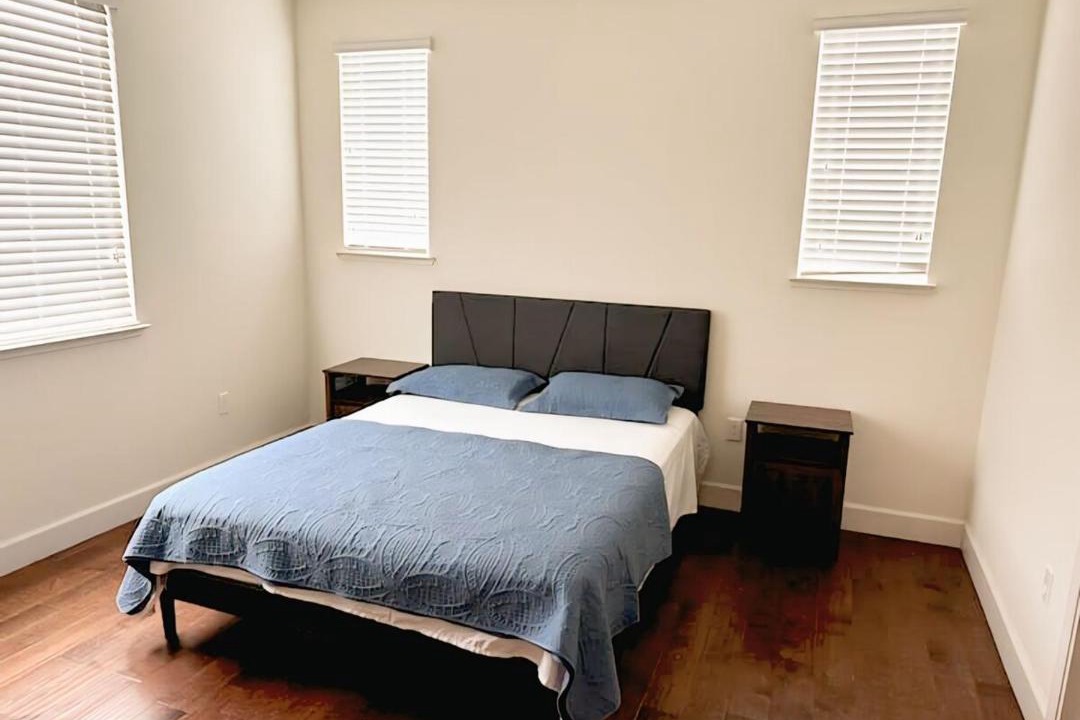 Photo of Bedroom in Newark