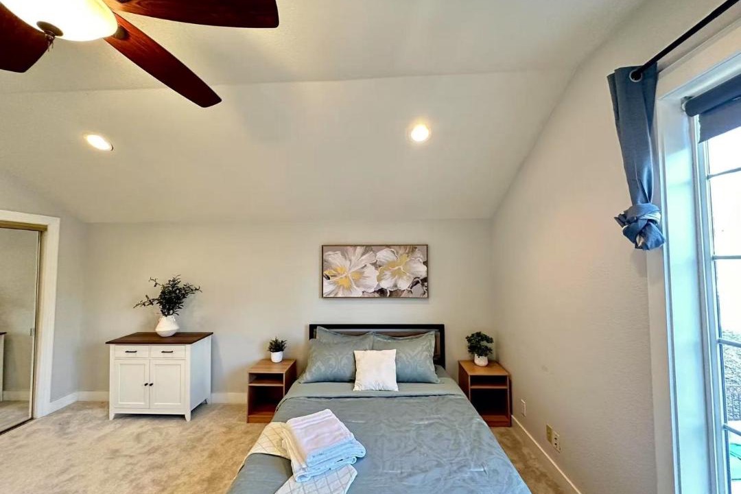 Photo of Bedroom in East Foothills