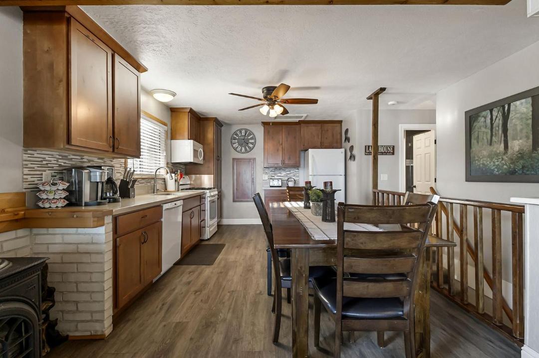 Photo of Kitchen in Peninsula Village