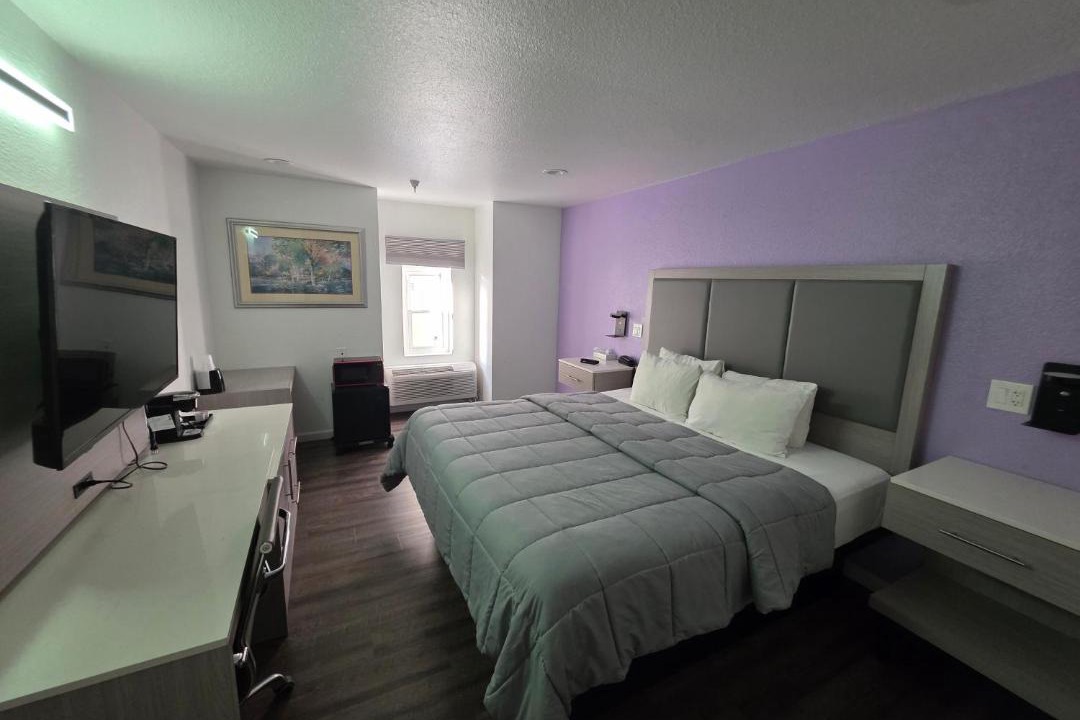 Photo of Bedroom in Westside Santa Cruz
