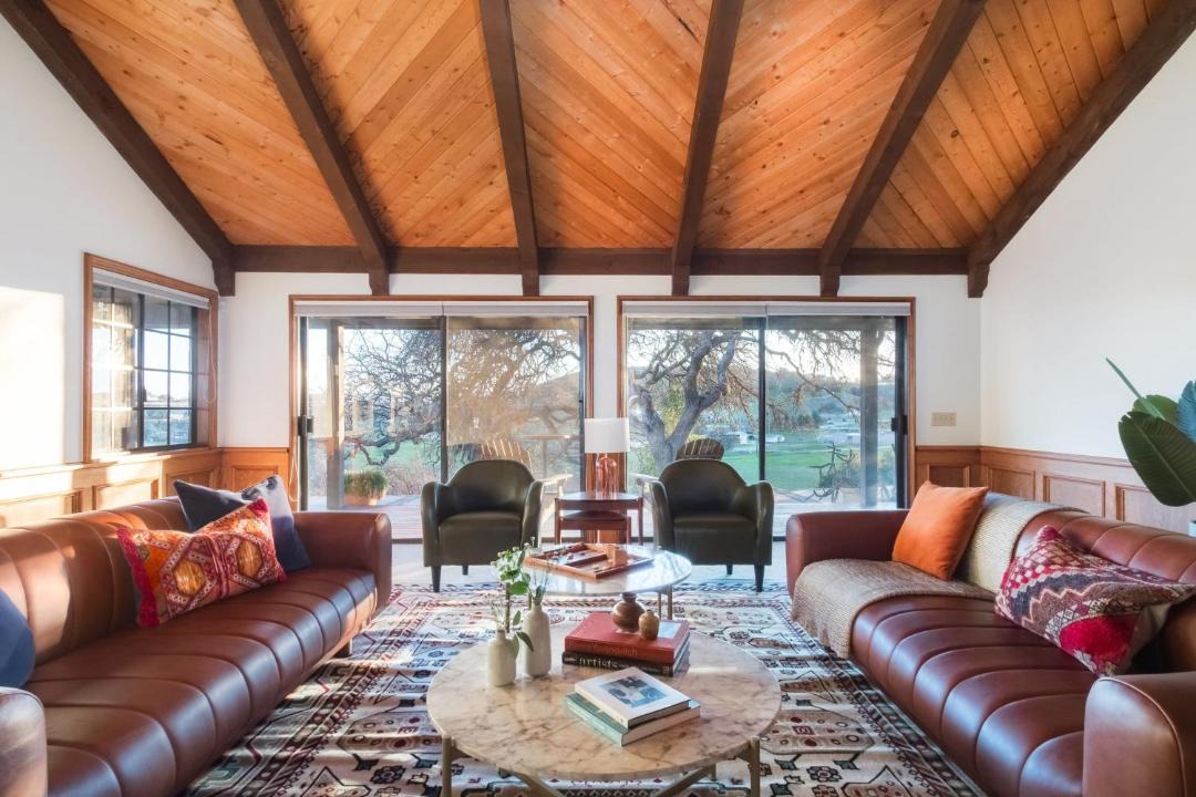 Photo of Livingroom in Templeton