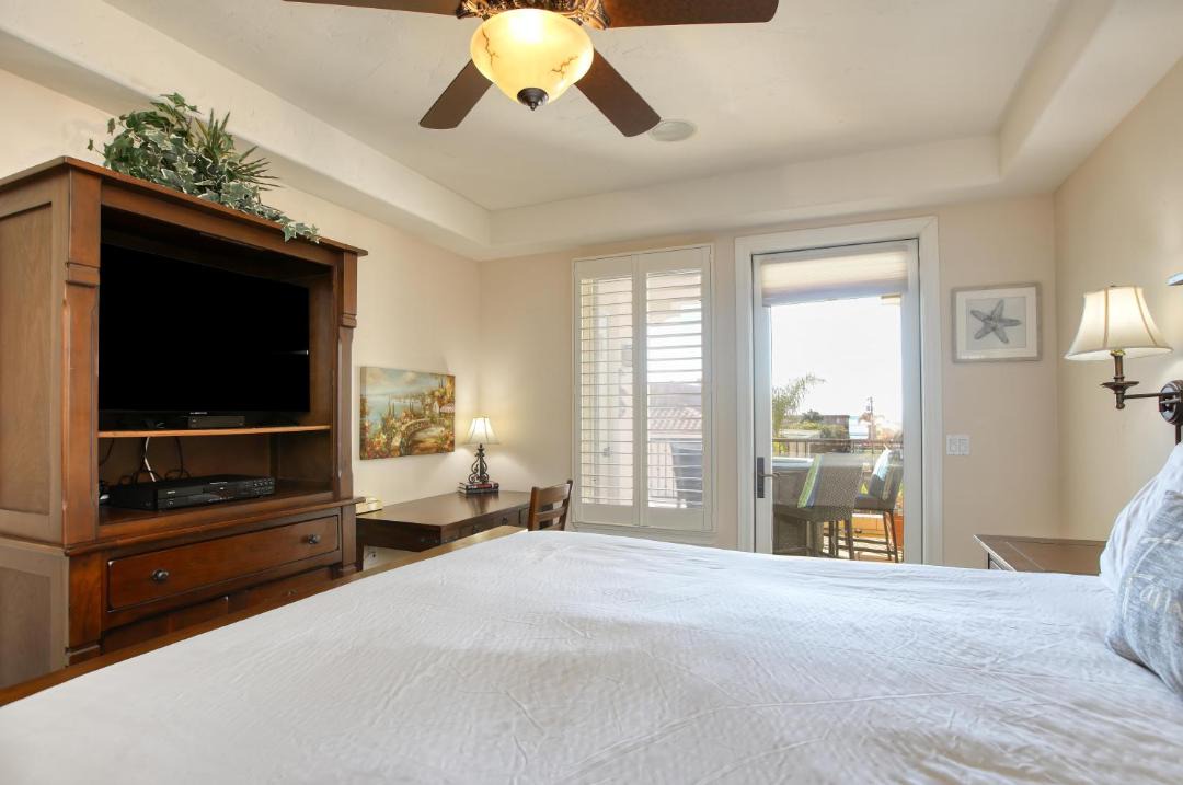 Photo of Bedroom in Downtown