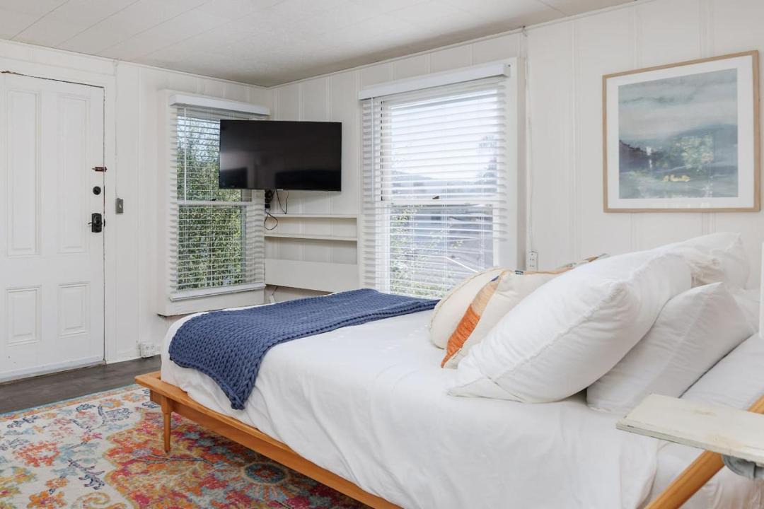 Photo of Bedroom in Avila Beach