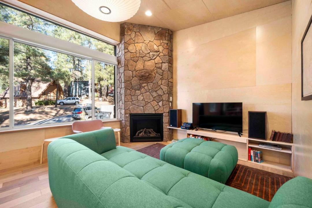 Photo of Livingroom in Mountainaire