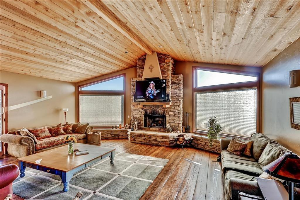 Photo of Livingroom in Jamul