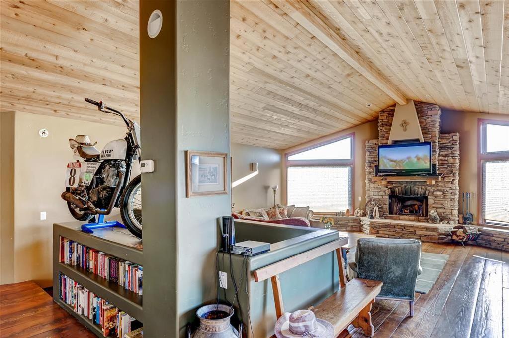 Photo of Livingroom in Jamul