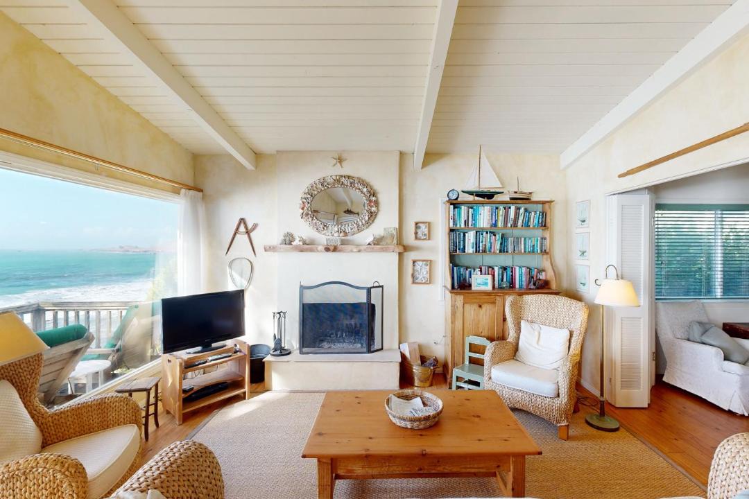 Photo of Livingroom in Cayucos