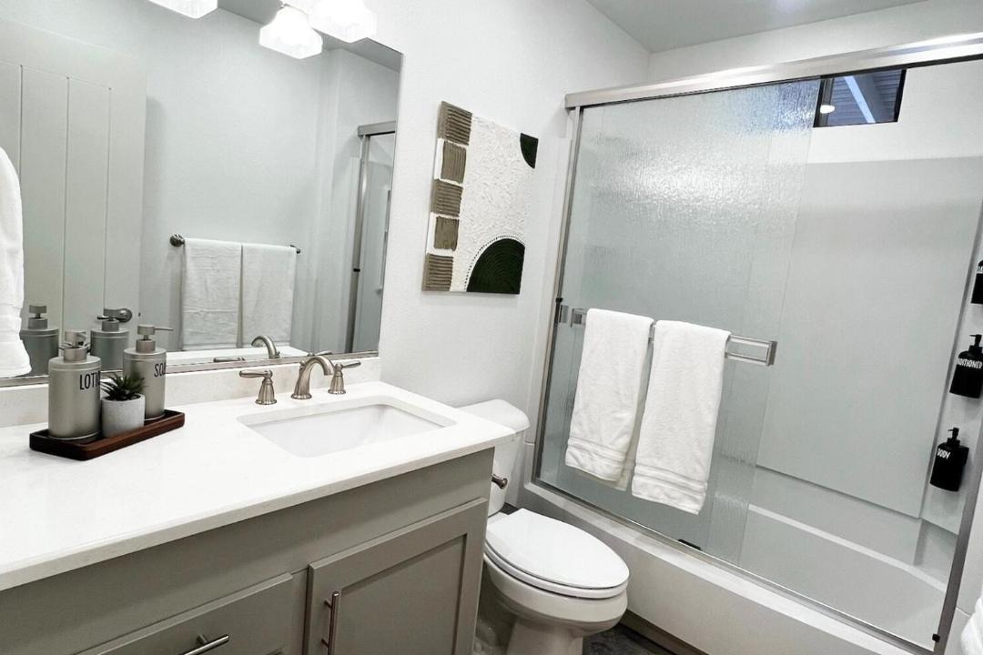Photo of Bathroom in Pine Valley