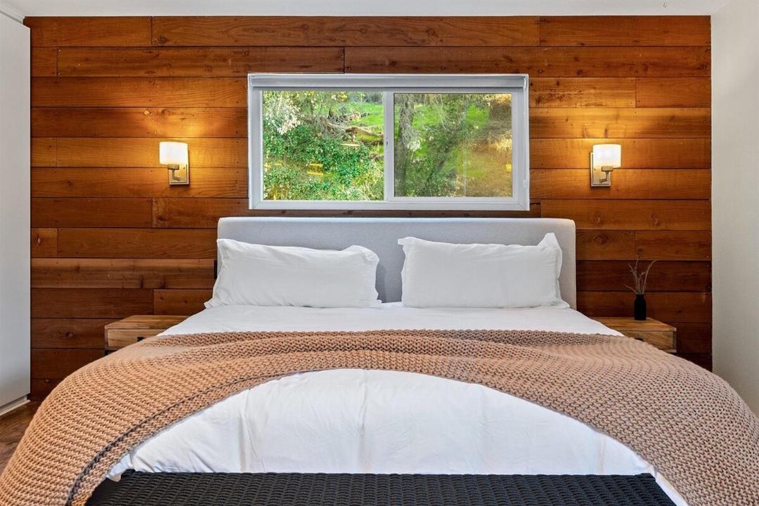 Photo of Bedroom in Templeton