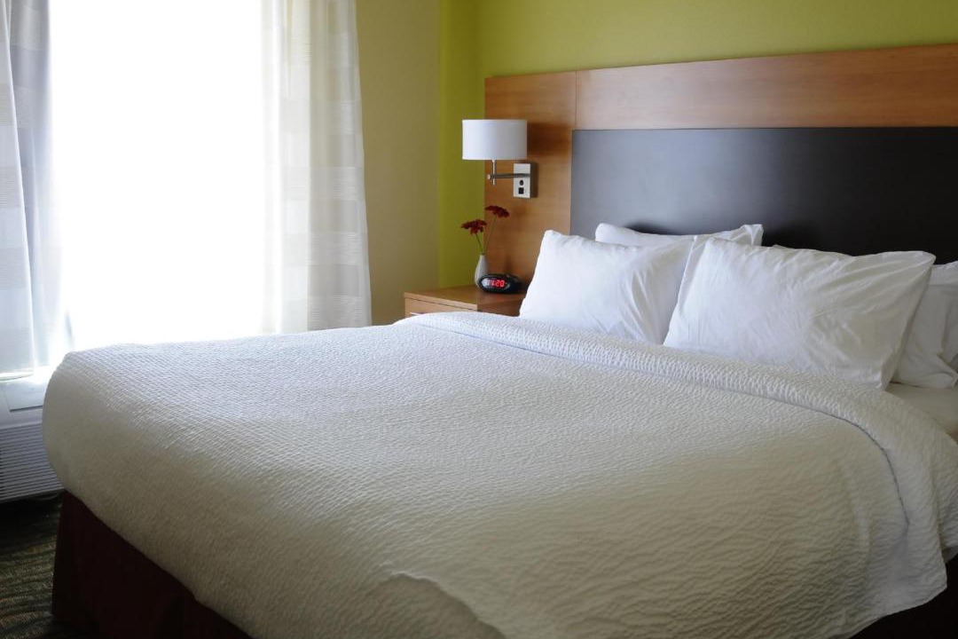 Photo of Bedroom in Redding