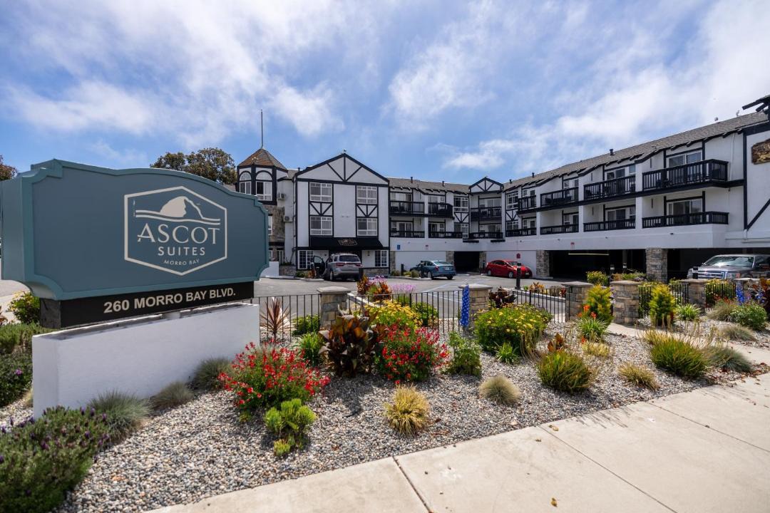 Photo of Buildings in Morro Bay