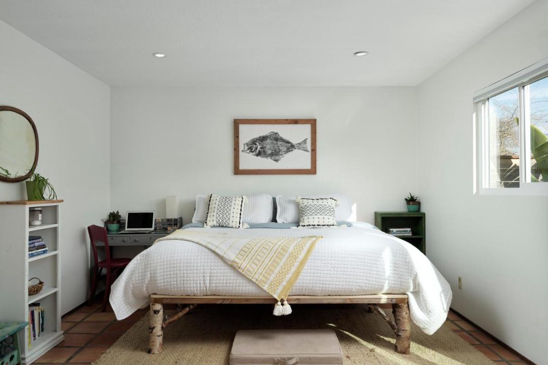 Photo of Bedroom in Baywood Park