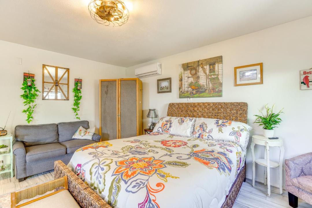 Photo of Bedroom in Templeton