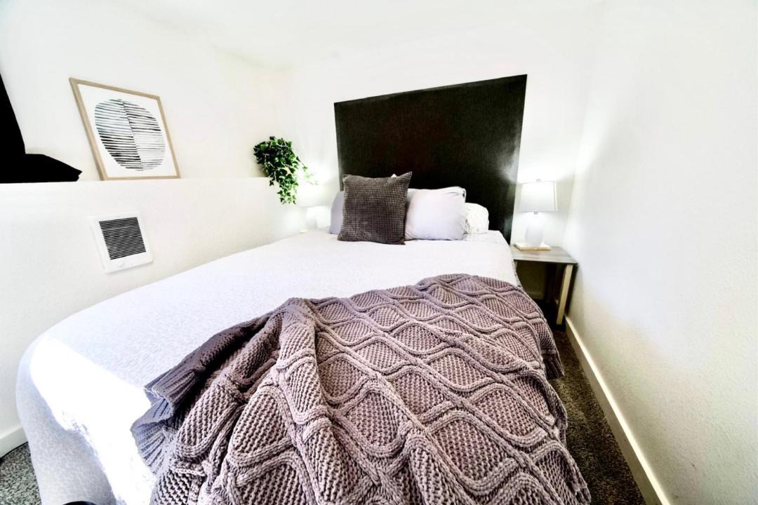Photo of Bedroom in Albany