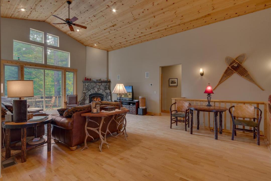 Photo of Livingroom in Truckee