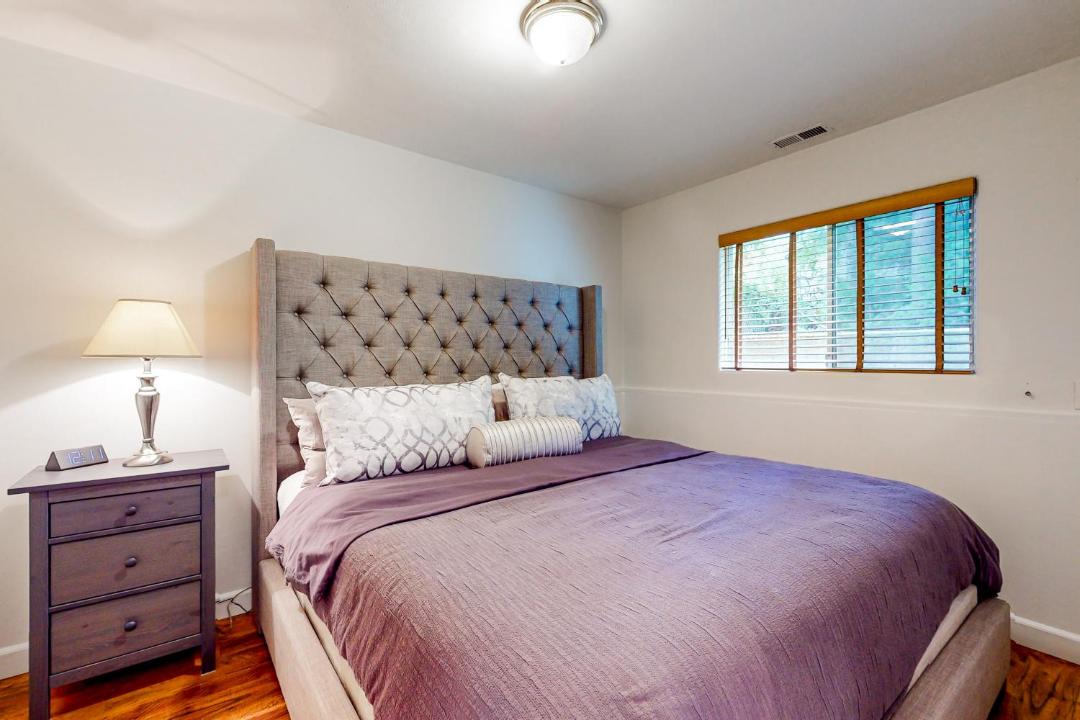 Photo of Bedroom in Oak Grove