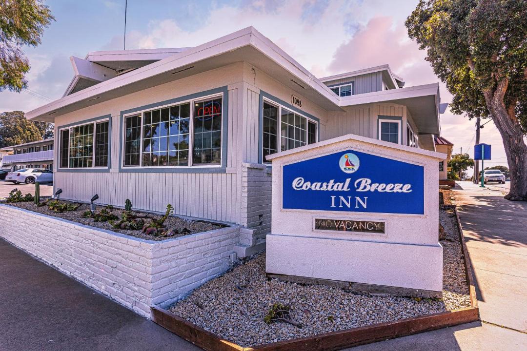 Photo of Buildings in Morro Bay