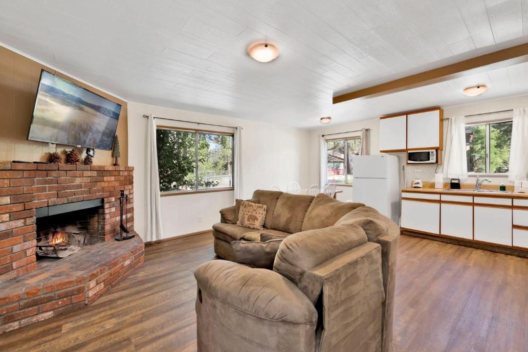 Photo of Livingroom in Big Bear Lake