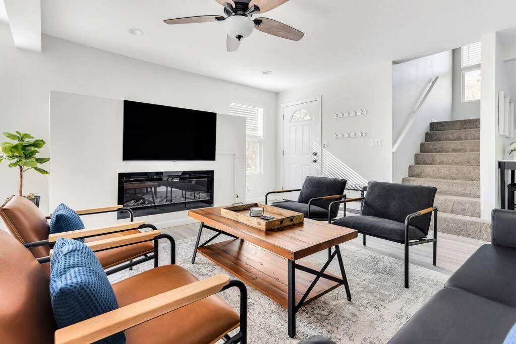 Photo of Livingroom in Atascadero