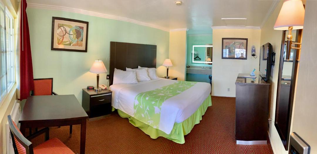 Photo of Bedroom in Morro Bay