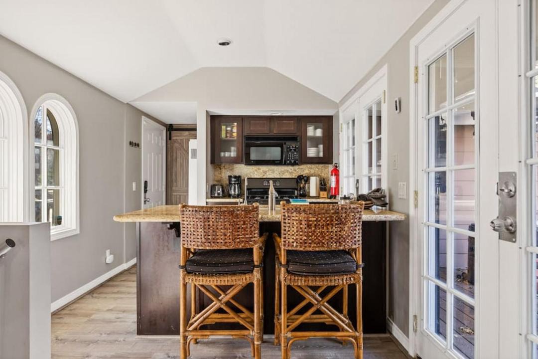 Photo of Livingroom in Green Valley Lake