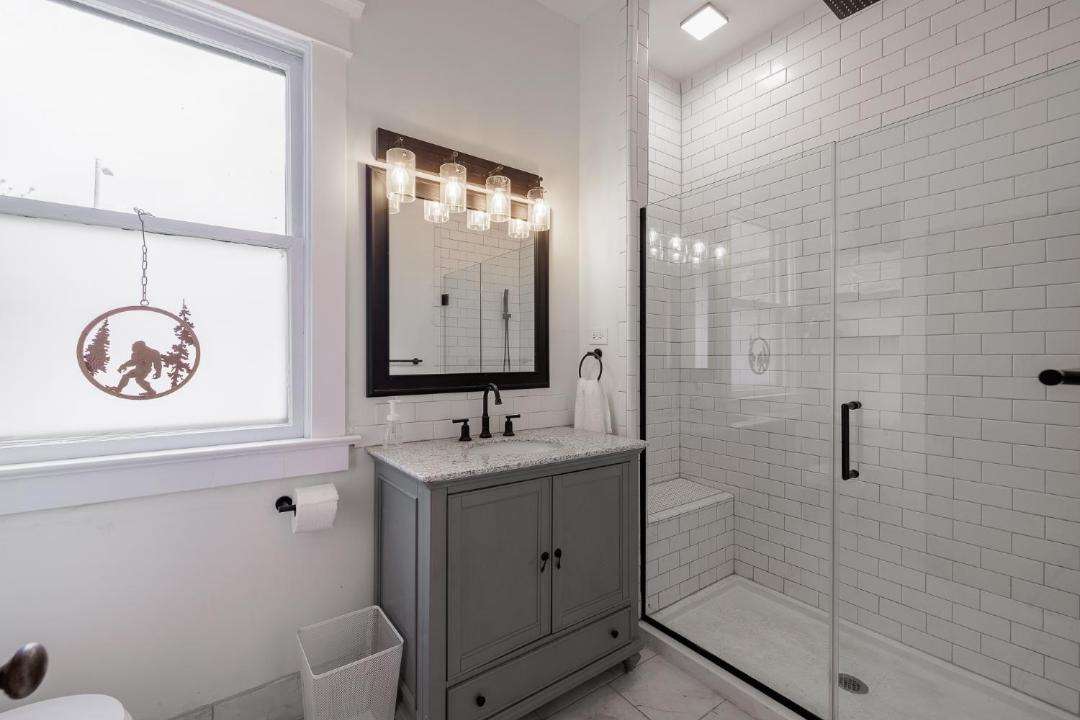Photo of Bathroom in Sandy