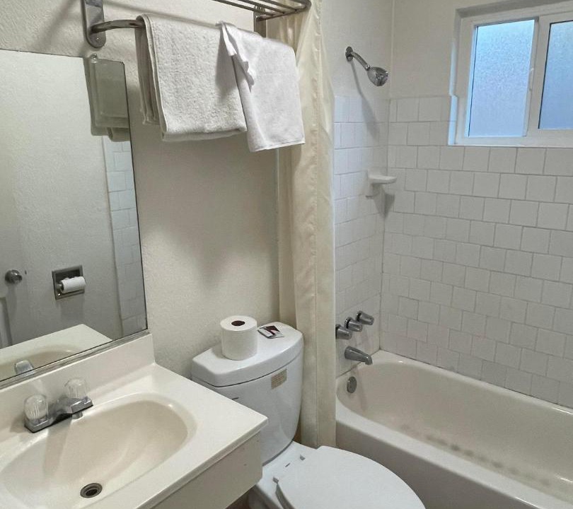 Photo of Bathroom in Northwest Anaheim
