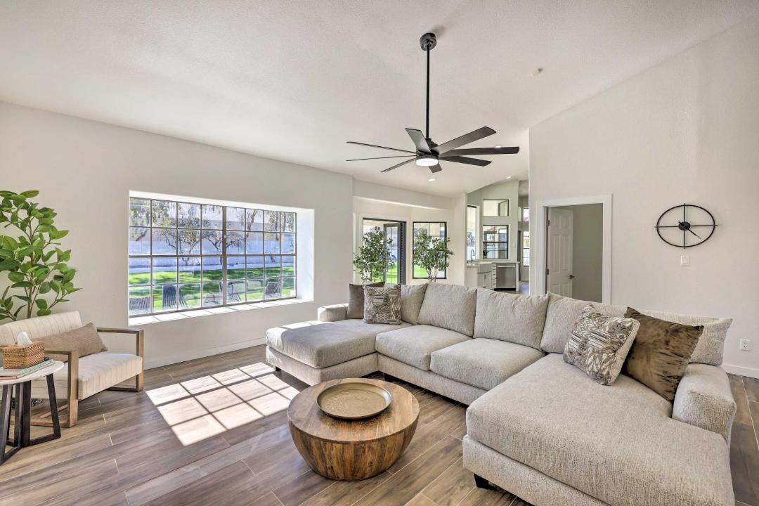 Photo of Livingroom in Glendale