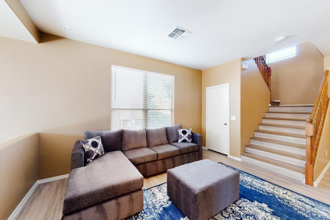 Photo of Livingroom in Surprise Farms